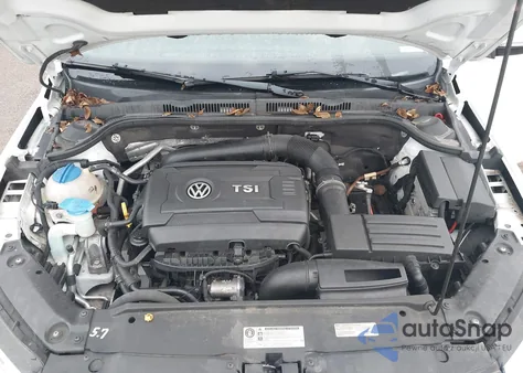2015 Volkswagen Jetta 1.8T Se z USA, uszkodzony, nr VIN 3VWD17AJ5FM307942